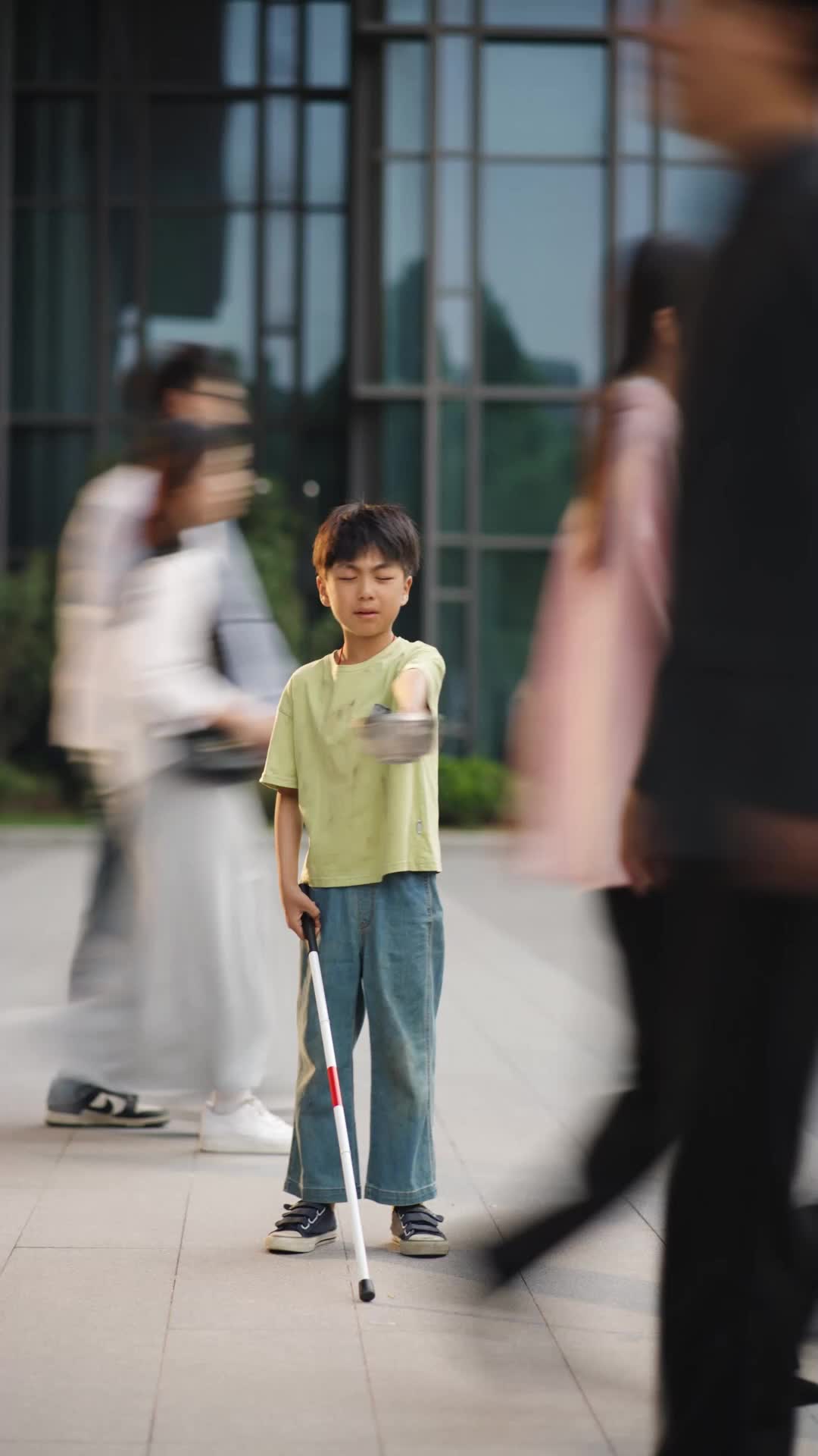 Episode 1 - Blind Prodigy Saved His Family